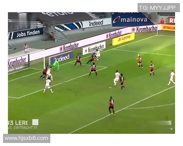 莱万重返德甲对阵旧主拜仁球迷怒斥其忘恩负义行为