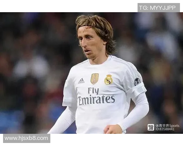 莫德里奇：足球场上的魔术师如何引领球队走向辉煌的传奇之路