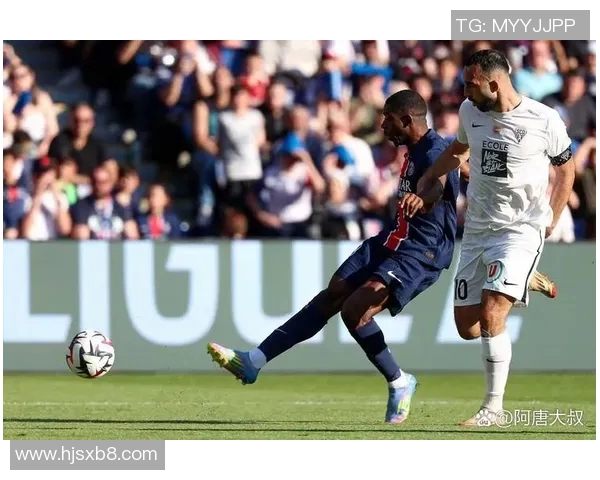 巴黎圣日耳曼迎战勒阿弗尔争夺法甲冠军荣耀之战