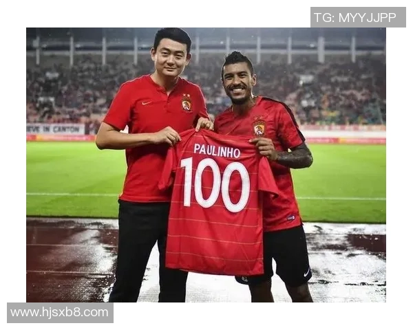 灰熊与蓝网激战正酣球员表现引发球迷热议与期待