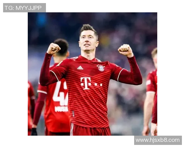 莱万重返安联球场引发拜仁球迷愤怒声讨：背叛与忘恩负义的双重指责