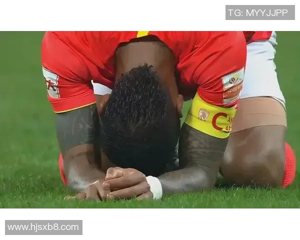 恒大与大阪对决引发球迷热议各种吐槽层出不穷让人哭笑不得 恒大与大阪对决引发球迷热议各种吐槽层出不穷让人哭笑不得