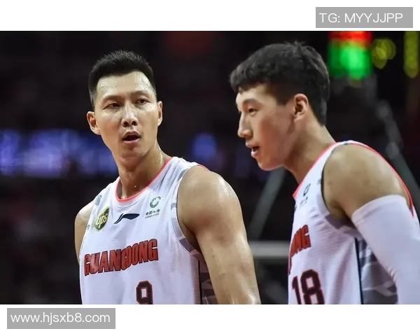 易建联：从篮球场上的传奇到中国体育的代表性人物之路